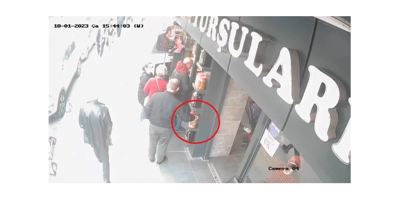 Turşu hırsızı kamerada