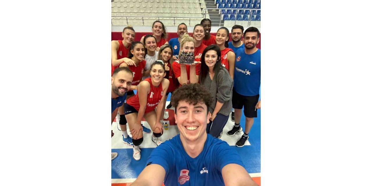 Dudek’e sürpriz doğum günü