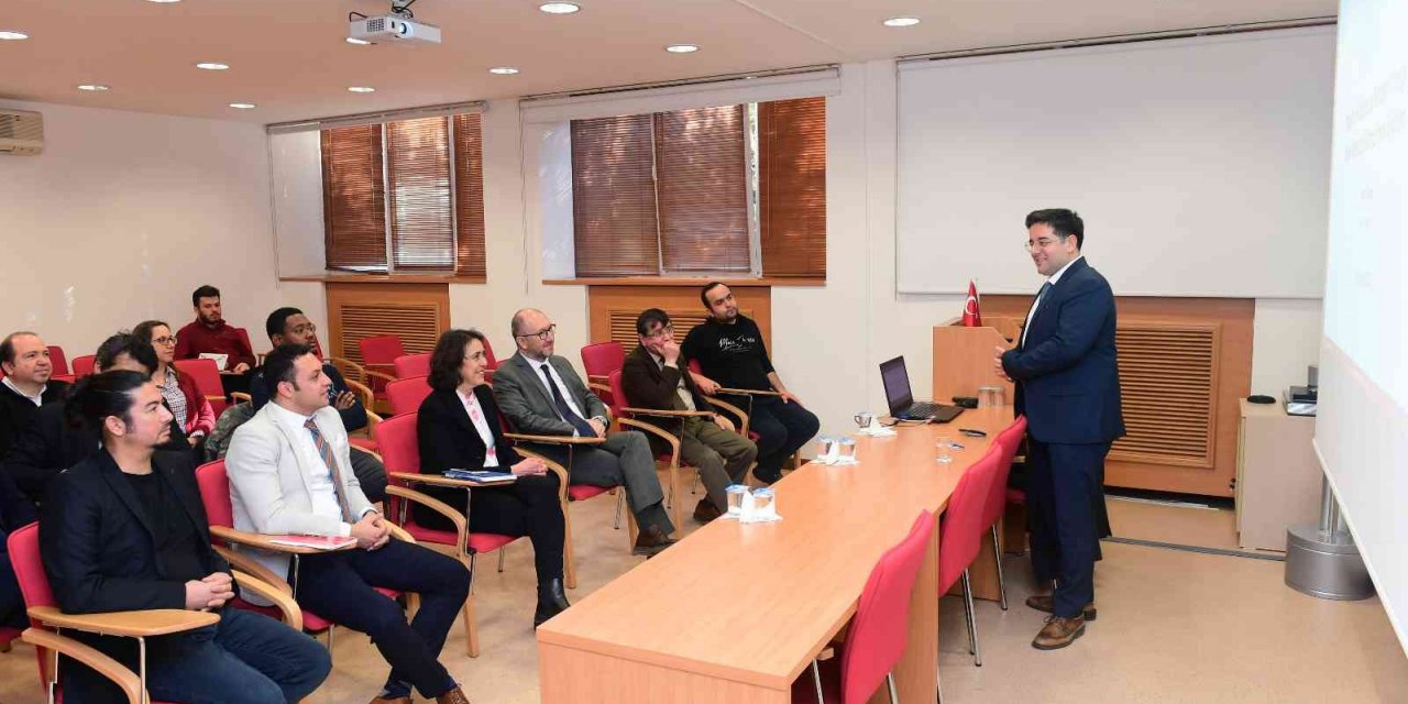 İİBF’den “Tavsiyelerin Davranış Üzerindeki Etkisi” semineri