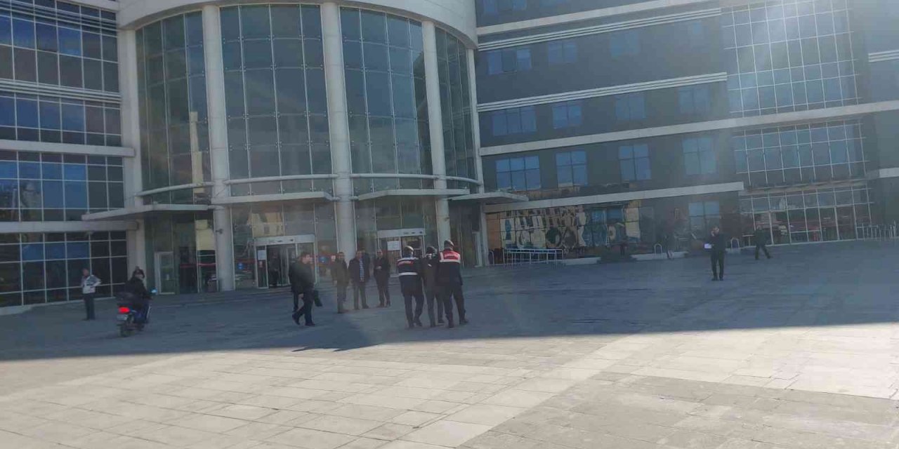 DEAŞ üyesi şahıs jandarmadan kaçamadı