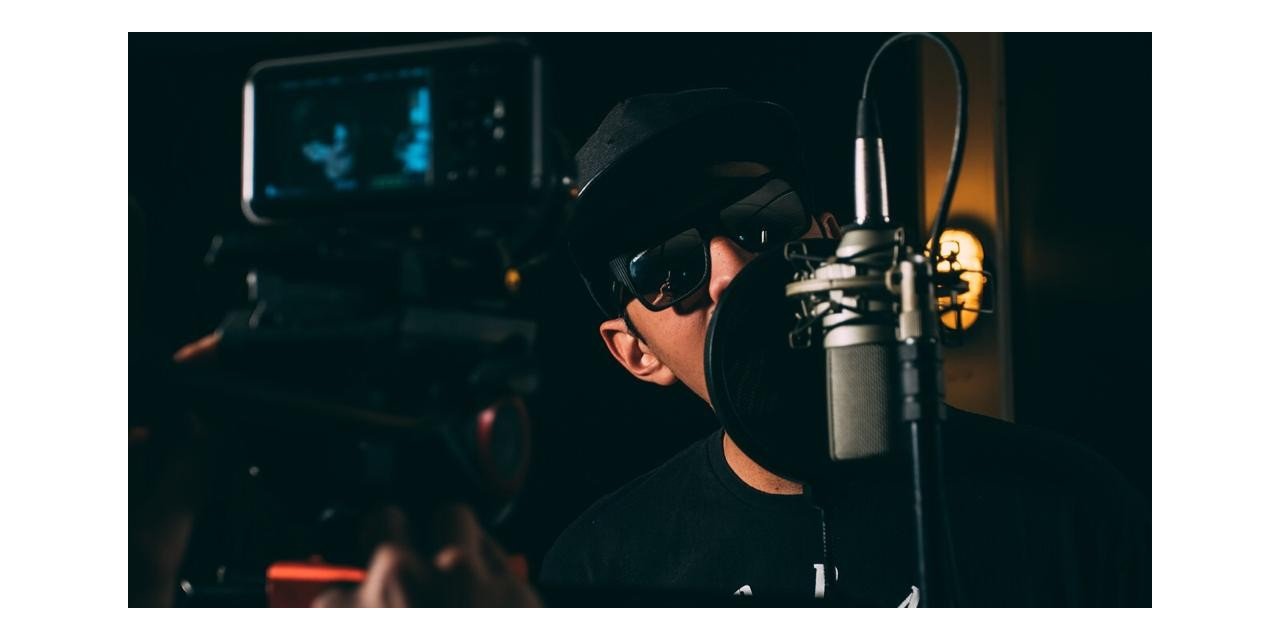 Genç rapçilere reels video jesti