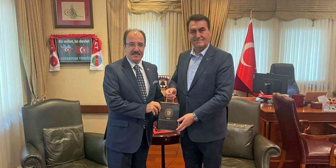 Bakü’de kardeş buluşması