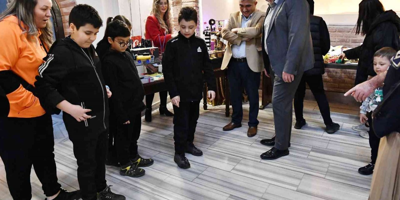 Osmangazi Koza Çocuk Akademi’den renkli sergi