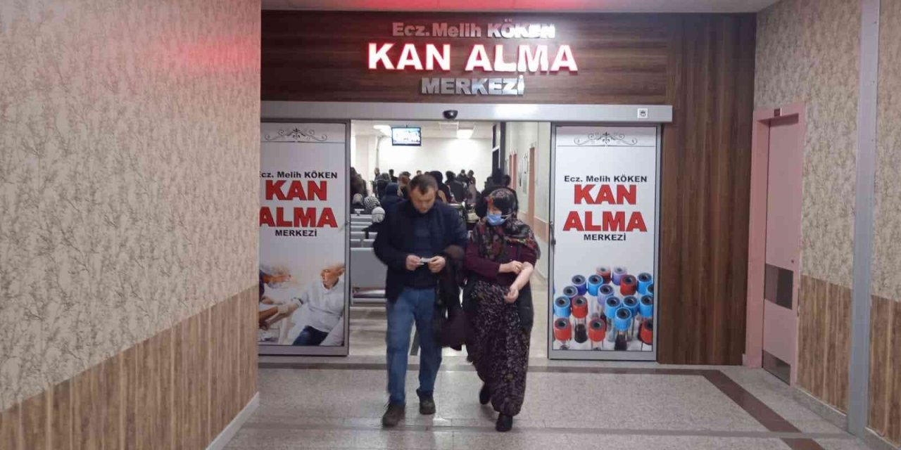Afyonkarahisar Devlet Hastanesi 2022 yılında yaklaşık 1 milyon 250 bin hastaya hizmet verdi