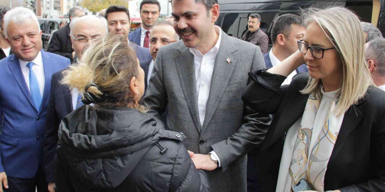 İzmirli depremzededen Bakan Kurum’a konut teşekkürü