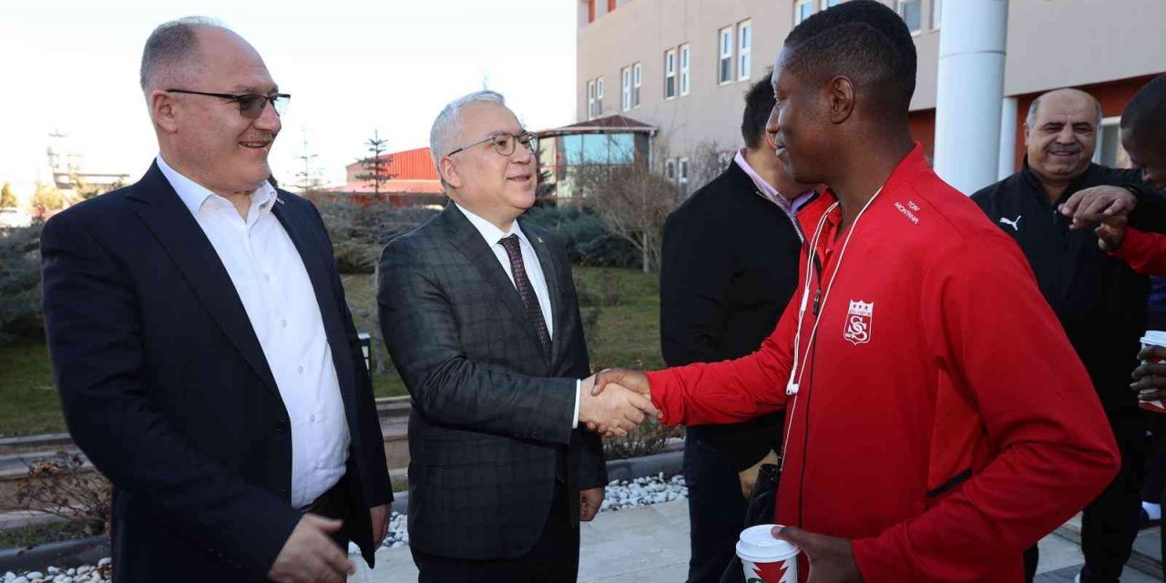 Sivasspor kafilesi 8 eksikle Gaziantep’e gitti