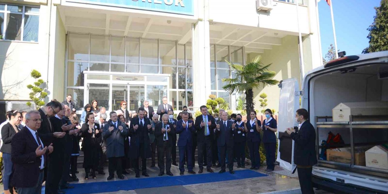 Uludağ Üniversitesi Tıp Fakültesi’nin kurucu akademisyenlerinden Prof. Dr. Ayhan Arınık’a veda