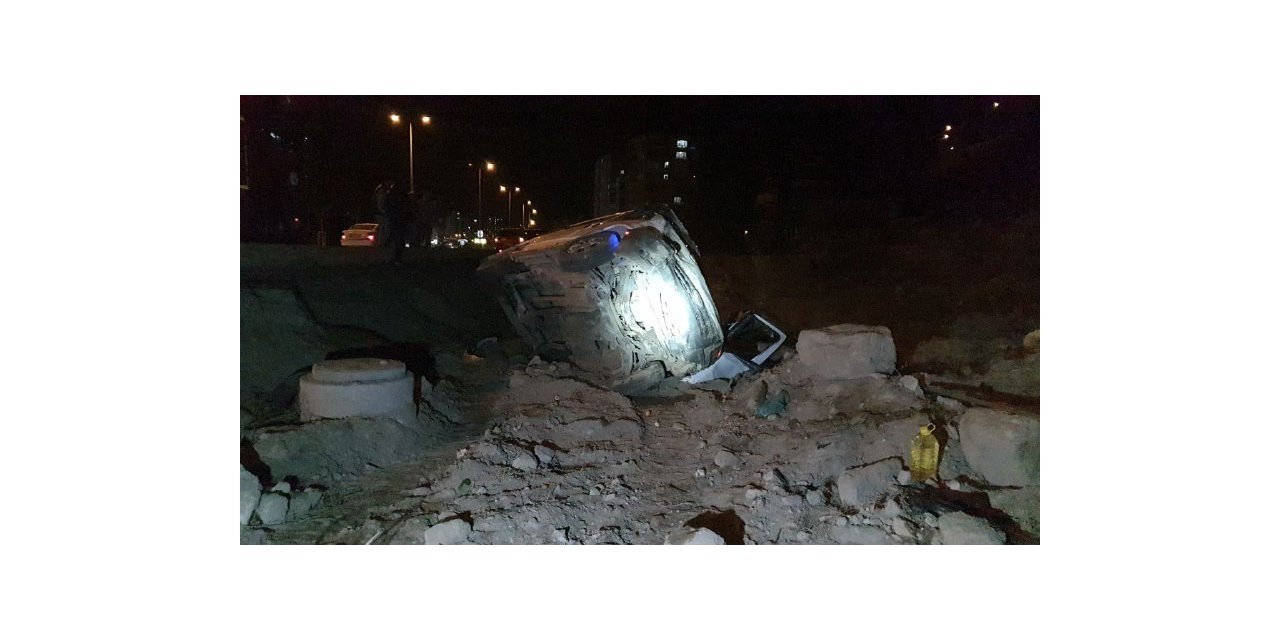 Yoldan çıkan minibüs devrildi: 1 ağır yaralı