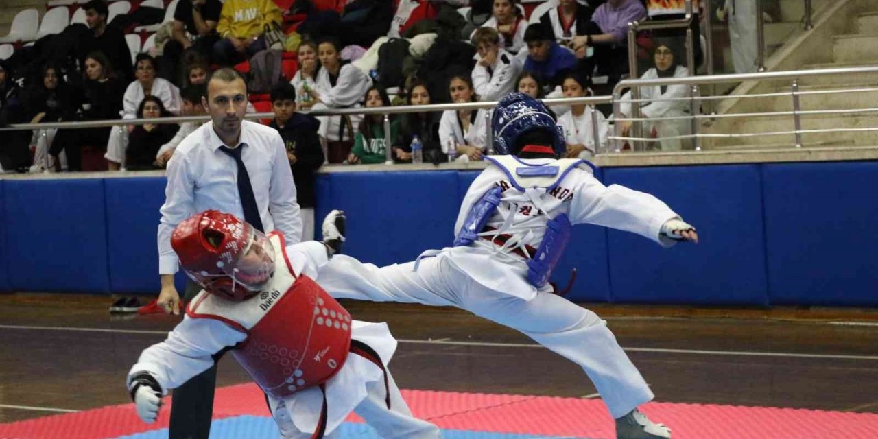 Demir ayakların mücadelesi nefes kesti