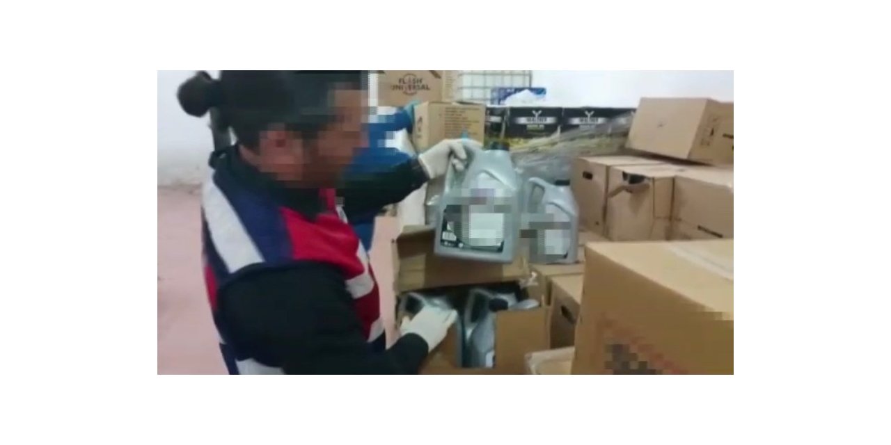Jandarma’dan kaçak motor yağı operasyonu: 70 bin litre ele geçirildi