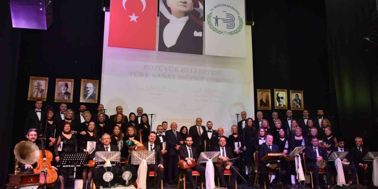Bozüyük Belediyesi TSM Korosundan muhteşem konser