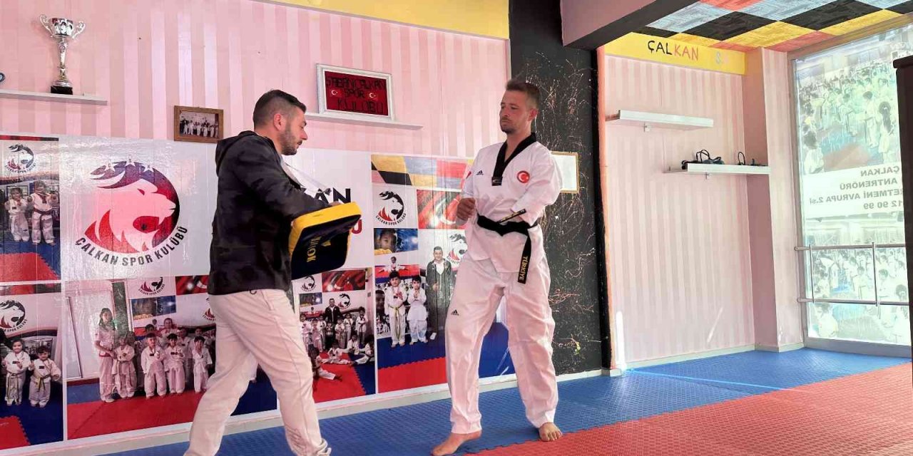Milli sporcu Recep Özdemir, Para Taekwondo Türkiye şampiyonu oldu