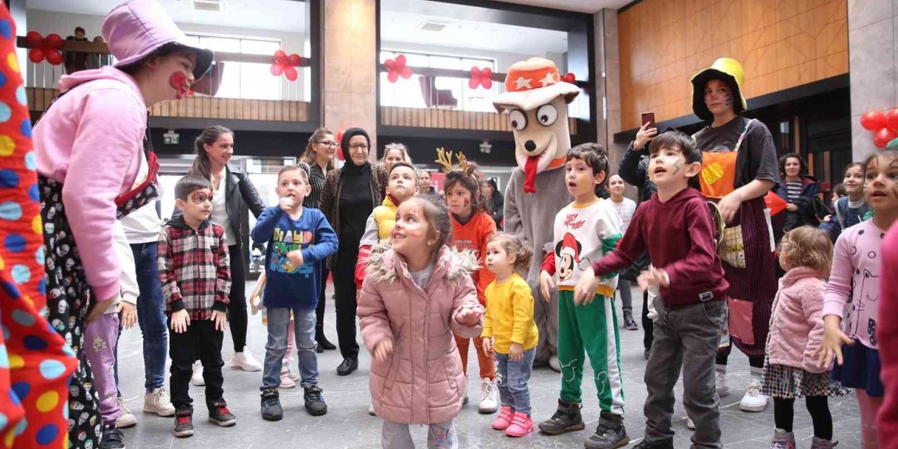 Merkezefendi’de çocuklar doyasıya eğlendi