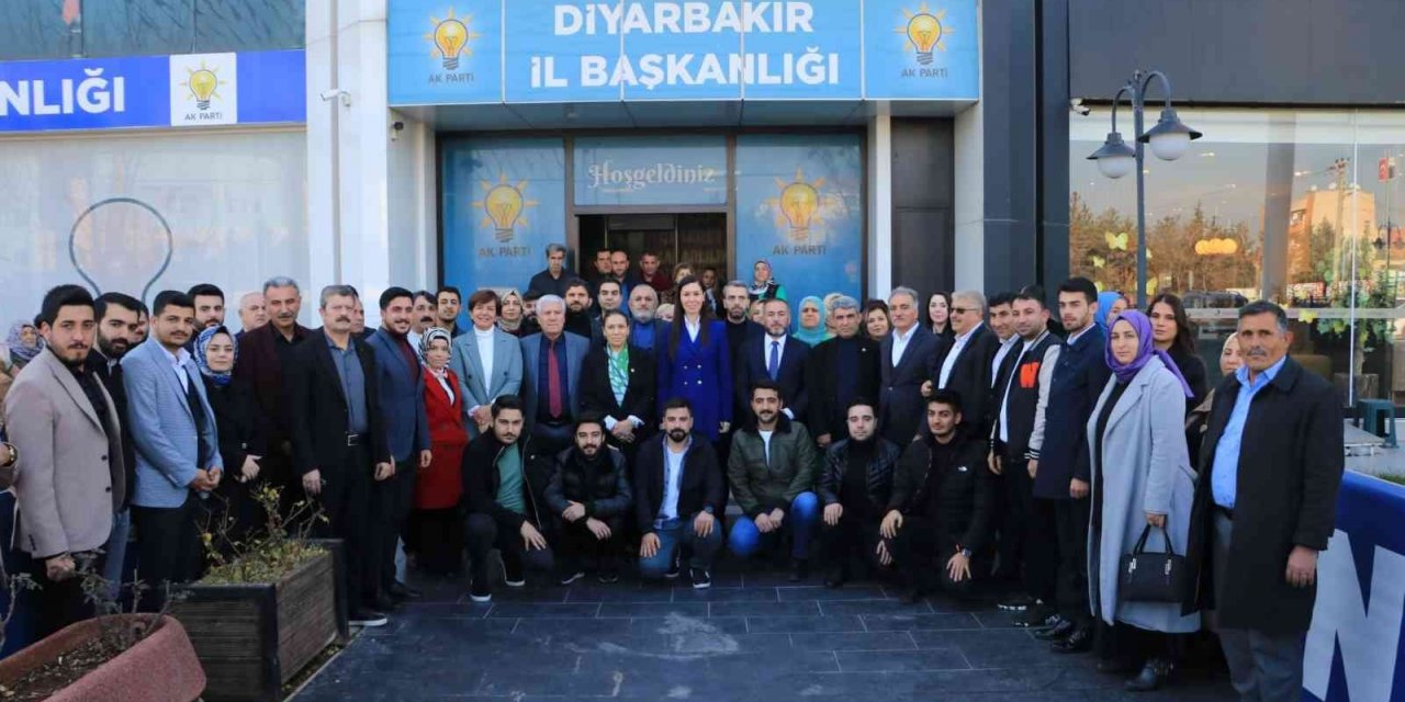 Çiğdem Karaaslan’dan Diyarbakır’a çıkarma