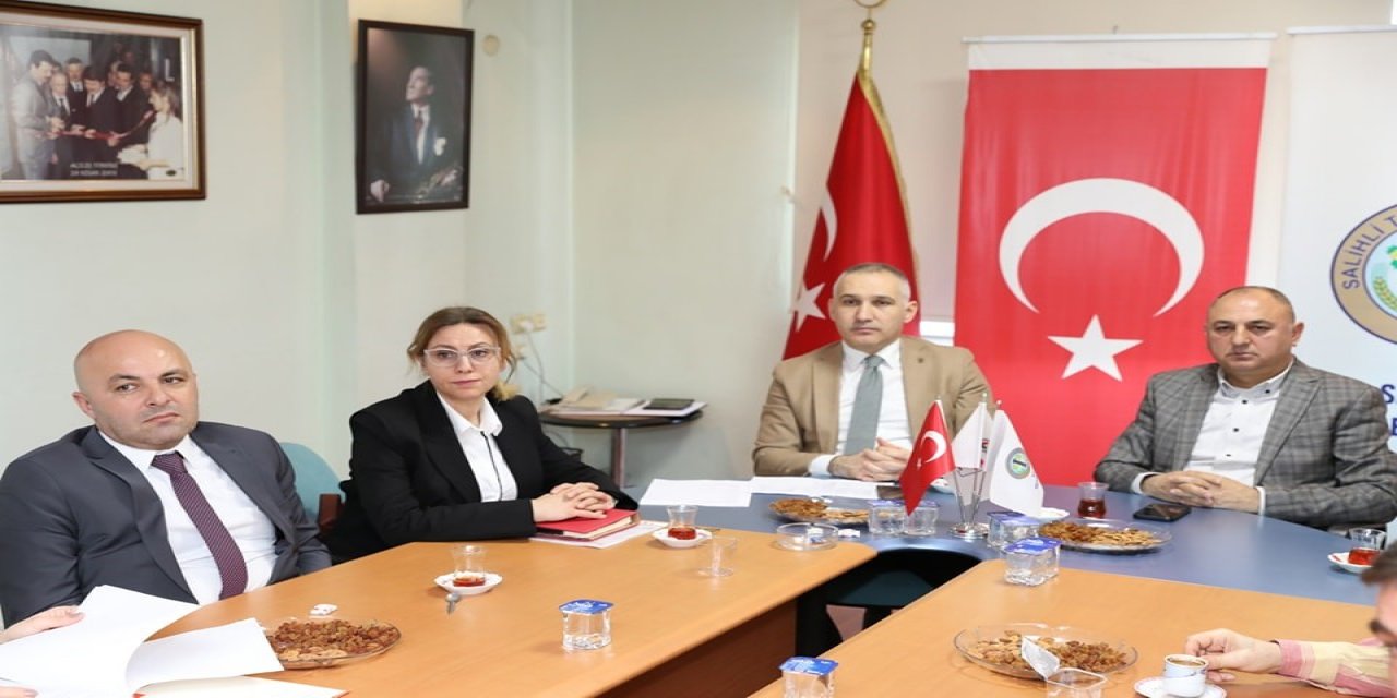 Salihli’de ıspanak üretimiyle ilgili toplantı yapıldı