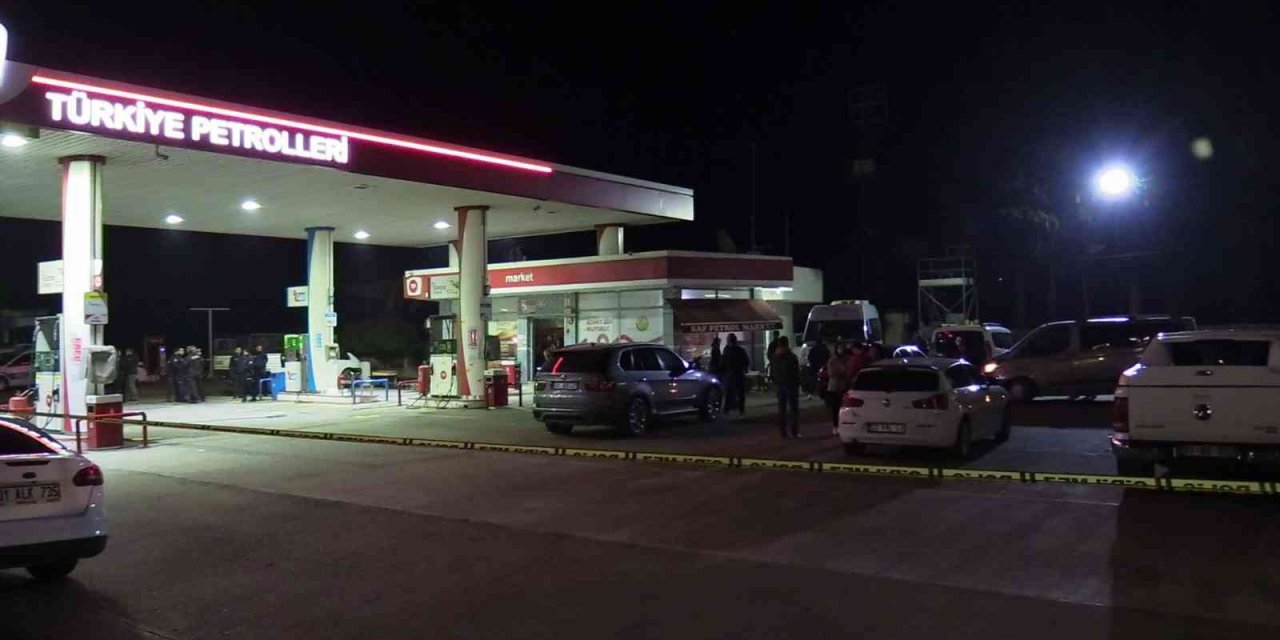 Adana’da akaryakıt istasyonuna kalaşnikoflu saldırı: 1 ölü
