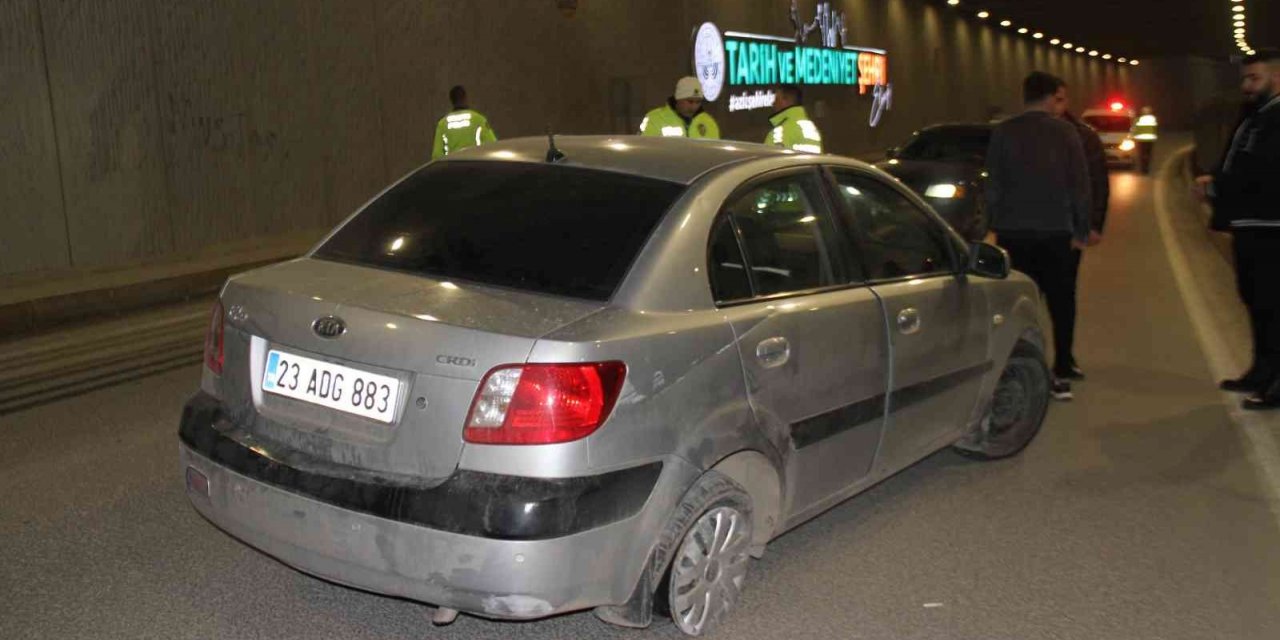 Elazığ’da kaza yapan sürücü olay yerinde kaçtı: 1 yaralı