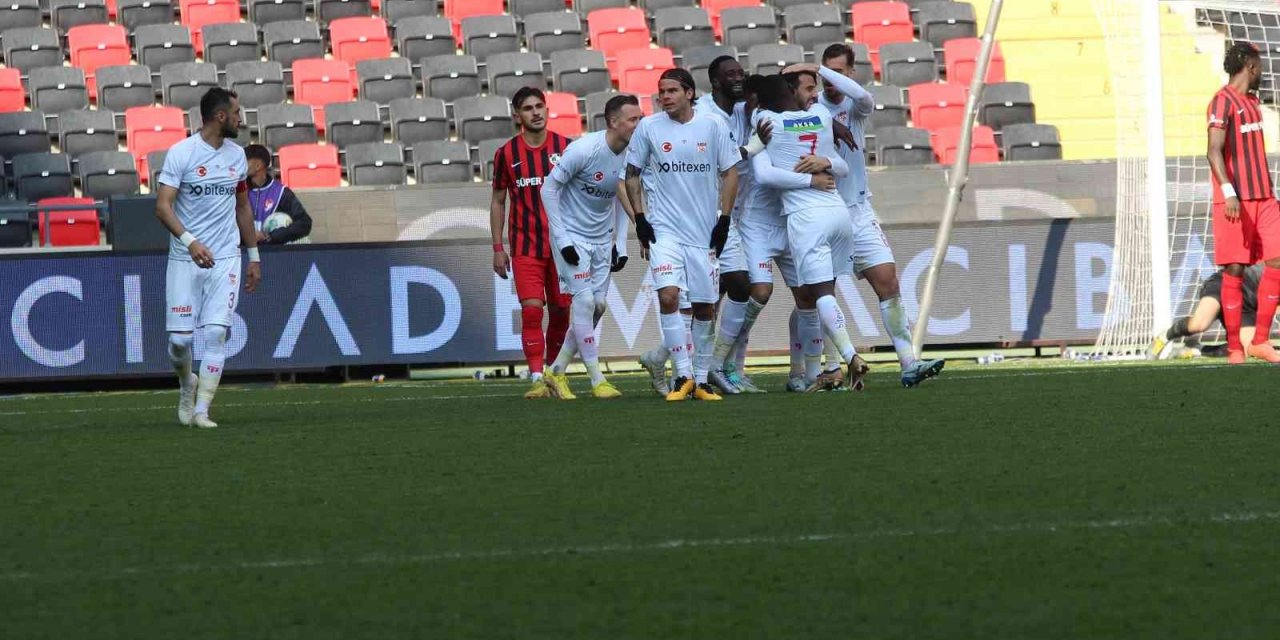 Spor Toto Süper Lig: Gaziantep FK: 1 - DG Sivasspor: 2 (Maç sonucu)