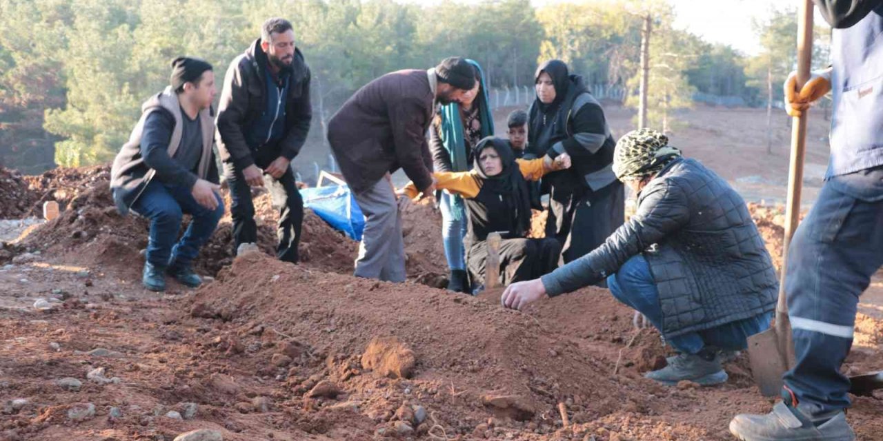 Önce eşini şimdi de 3 çocuğunu kaybeden annenin ağıtları yürek dağladı