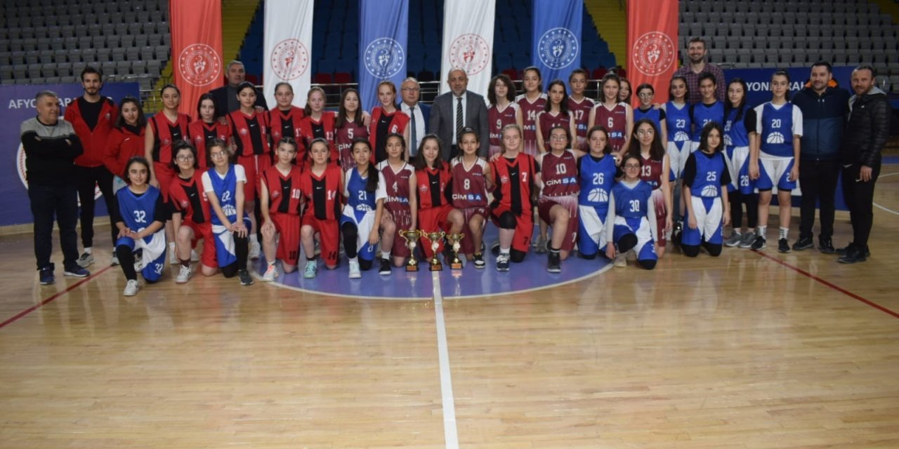 Yıldız Kadınlar basketbol şampiyonu Gazi Spor Kulübü