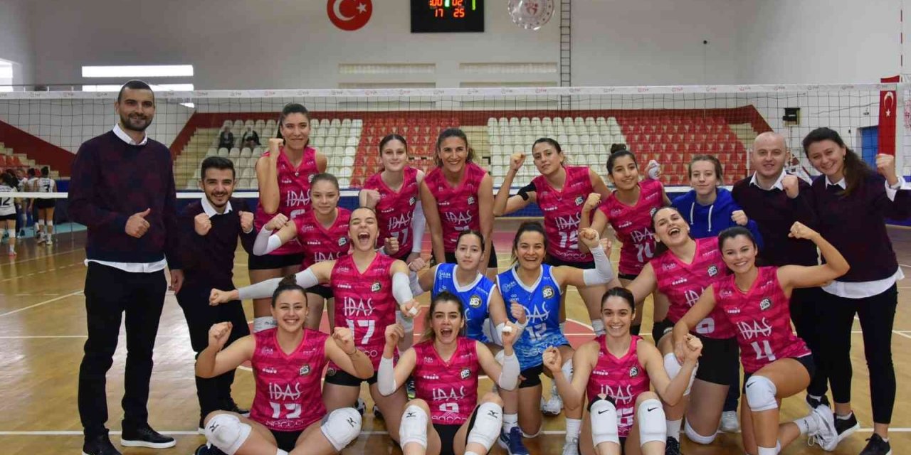 “Bizim Kızlar” grup liderliğini sürdürüyor