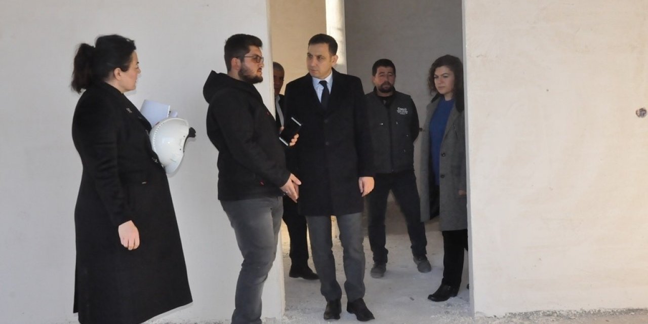 Sandıklı Kaymakamı Sülün kütüphane inşaatını inceledi