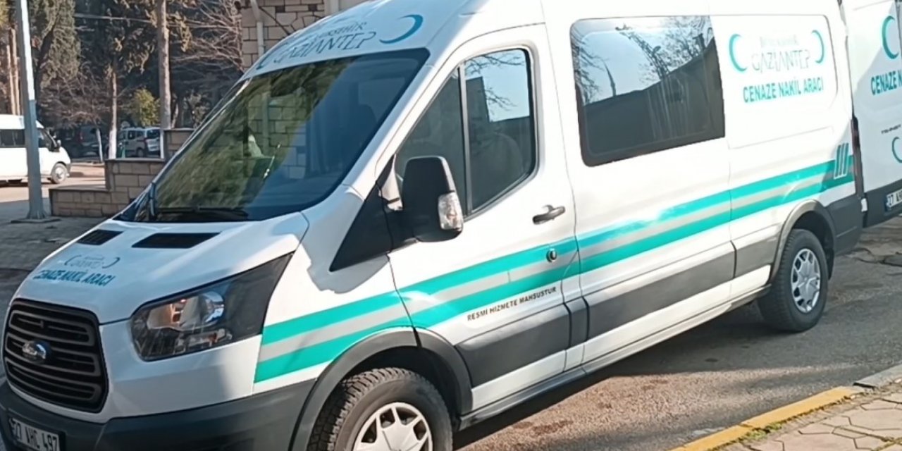 Karı-kocayı ölüm bile ayıramadı