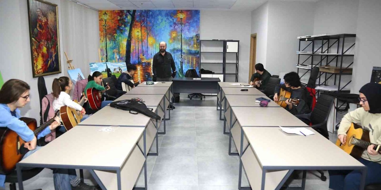 Gürsu’nun çocuklarına ücretsiz kurs desteği