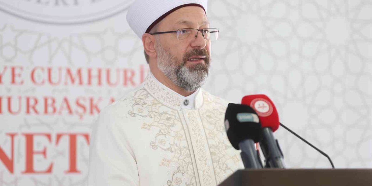 Diyanet İşleri Başkanı Erbaş: “Kur’an-ı Kerim saldırısına karşı tepki gösterilmesi insanlık vazifesidir”