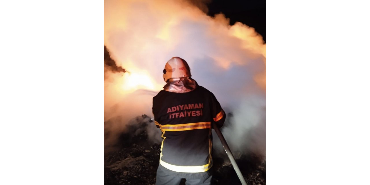 Atık malzemeler alev aldı