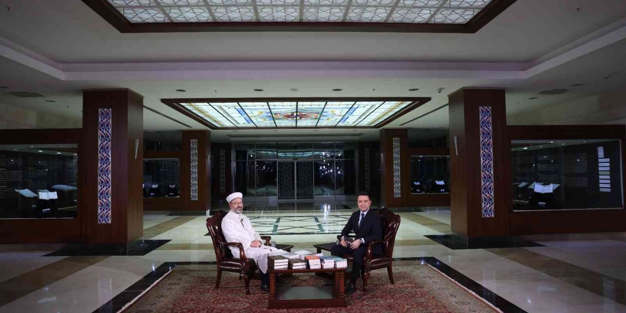 Diyanet İşleri Başkanı Erbaş: “İsveç’teki Türkiye büyükelçiliğinin önünde yine bu saldırının yapıldığı yerde Kur’an’a saygı programı yapılacak”