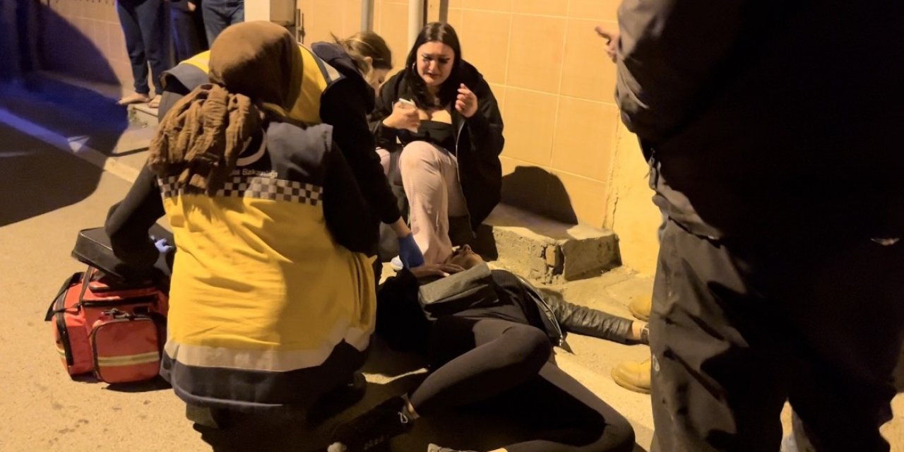 “Gel bir konuşalım” dediği kadını, kızının önünde başından vurdu