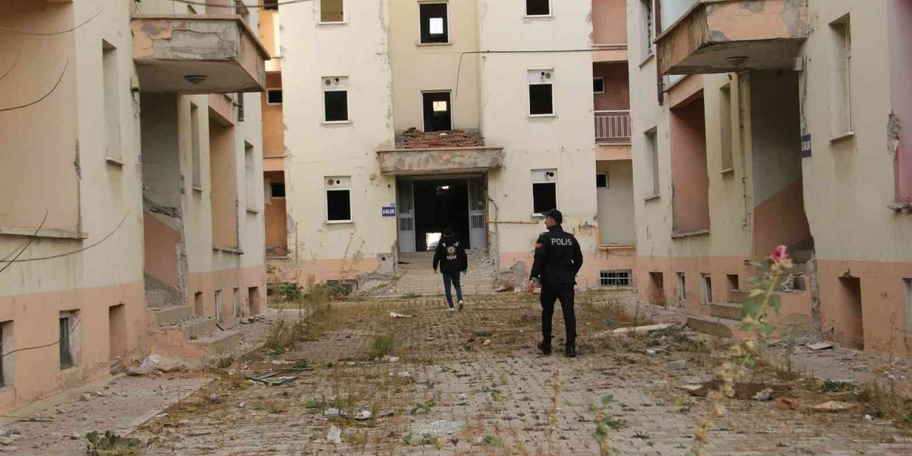 Uşak’ta aranan 41 şüpheli tutuklandı