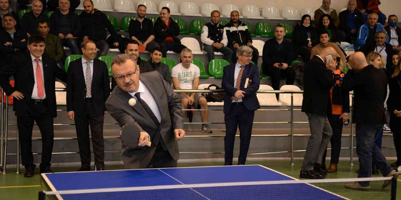 Üniversite personeli masa tenisinde hünerlerini sergileyecek