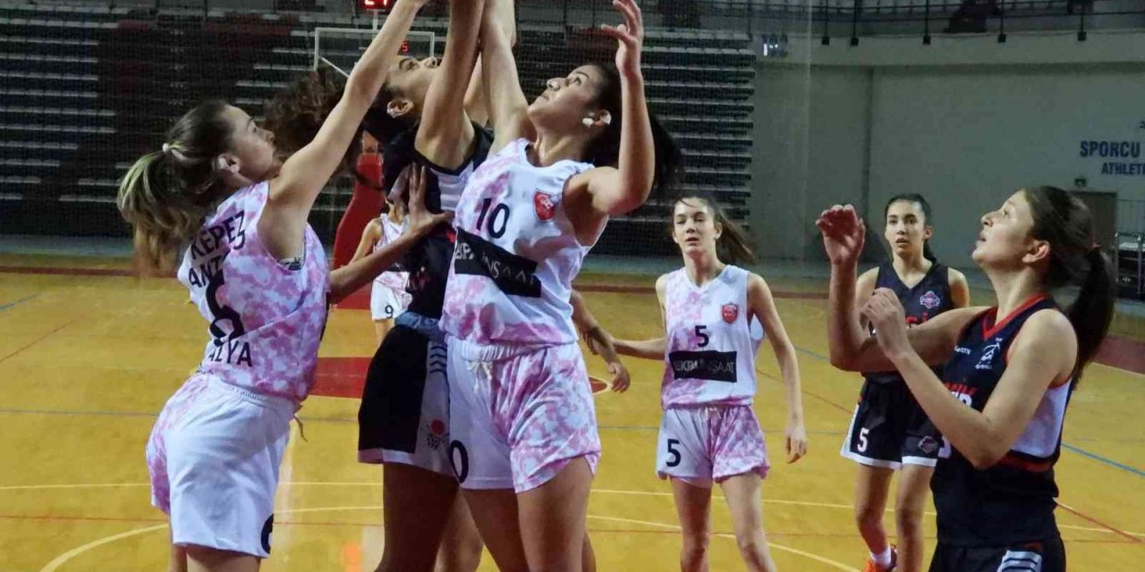 Kepez’in uzun kızları Antalya şampiyonu oldu