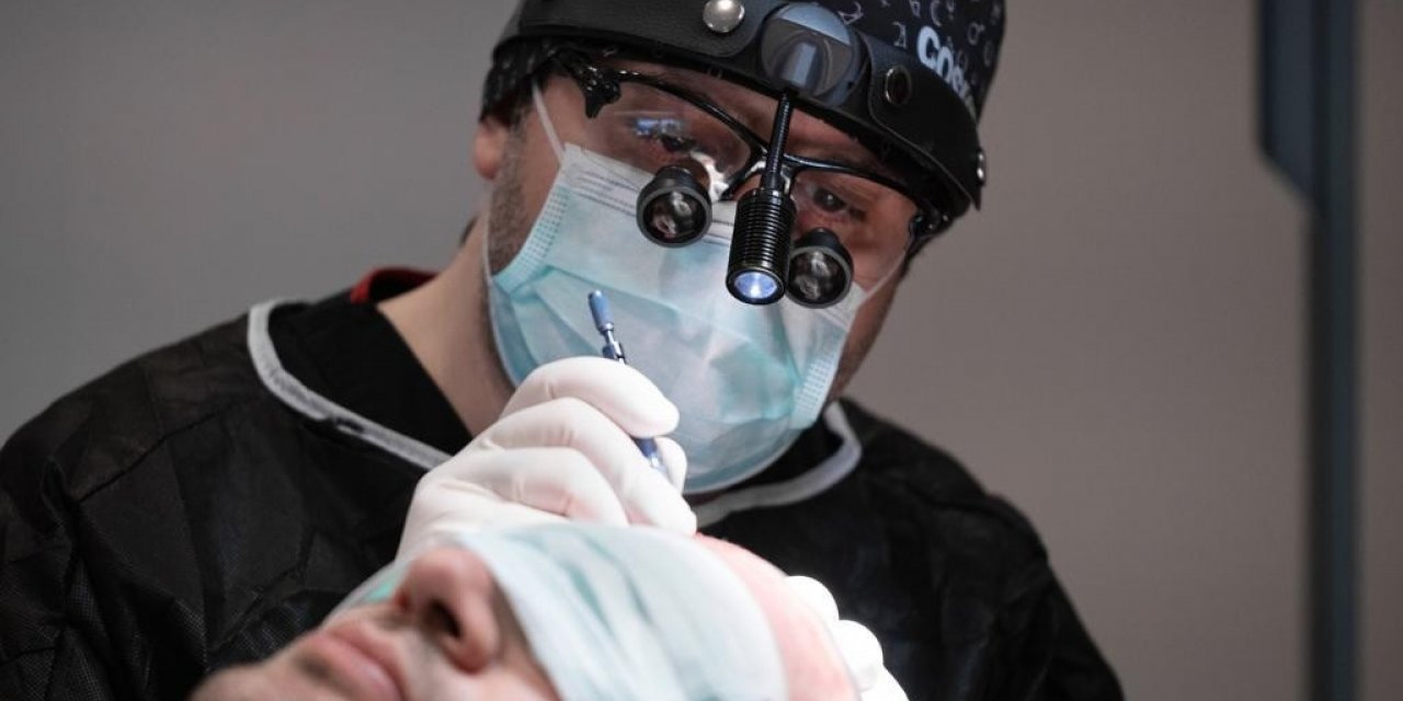 Cosmedica, İtalyan futbol yıldızı Totti ile dünyaya açılıyor