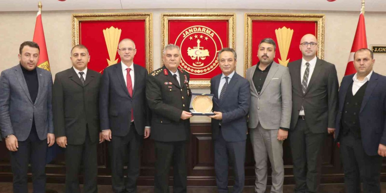 Karslıoğlu: “İş birliği içinde önemli hizmetler veriyoruz”