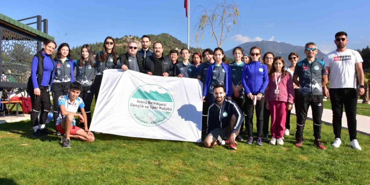 İnönü Belediyesi oryantiring takımı Osmaniye’den 7 madalyayla döndü