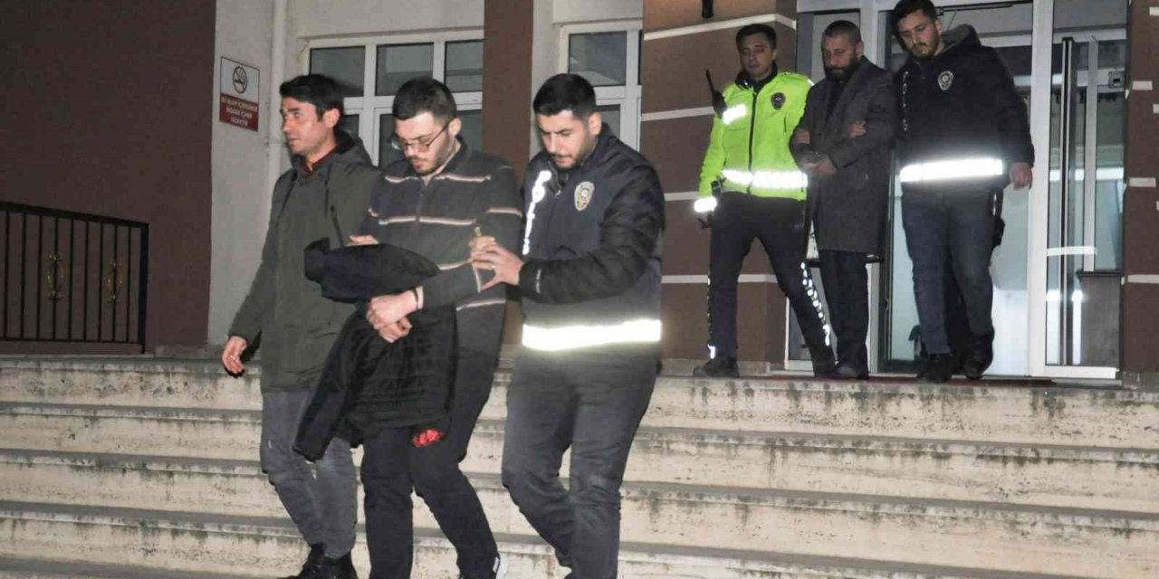 Sahte kimlikle alışveriş yapan dolandırıcılık şebekesi çökertildi