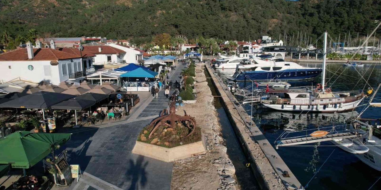 Marmaris Limanı yenilenen yüzüyle hizmet verecek