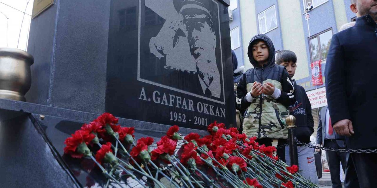 Uğradığı silahlı saldırı sonucu 22 yıl önce şehit edilen Ali Gaffar Okkan Diyarbakır’da anıldı