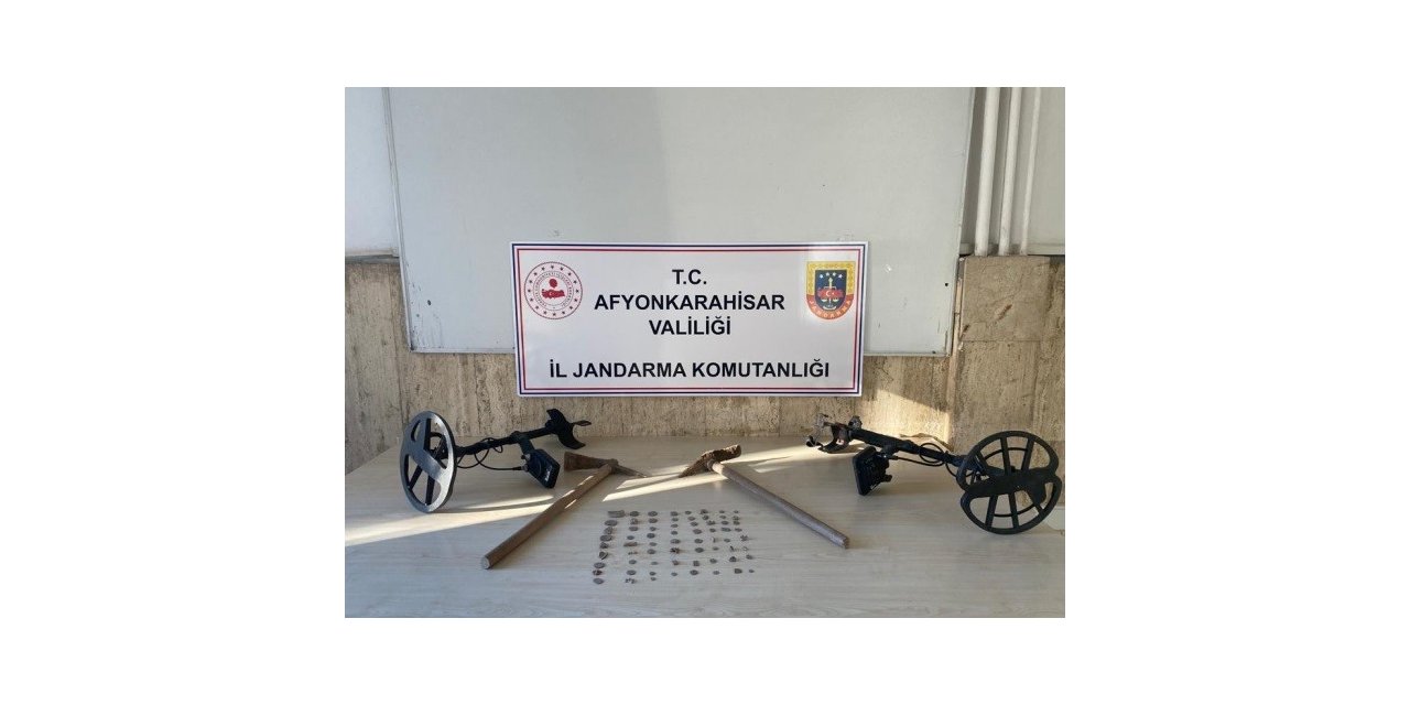 Dedektörle yakalandılar