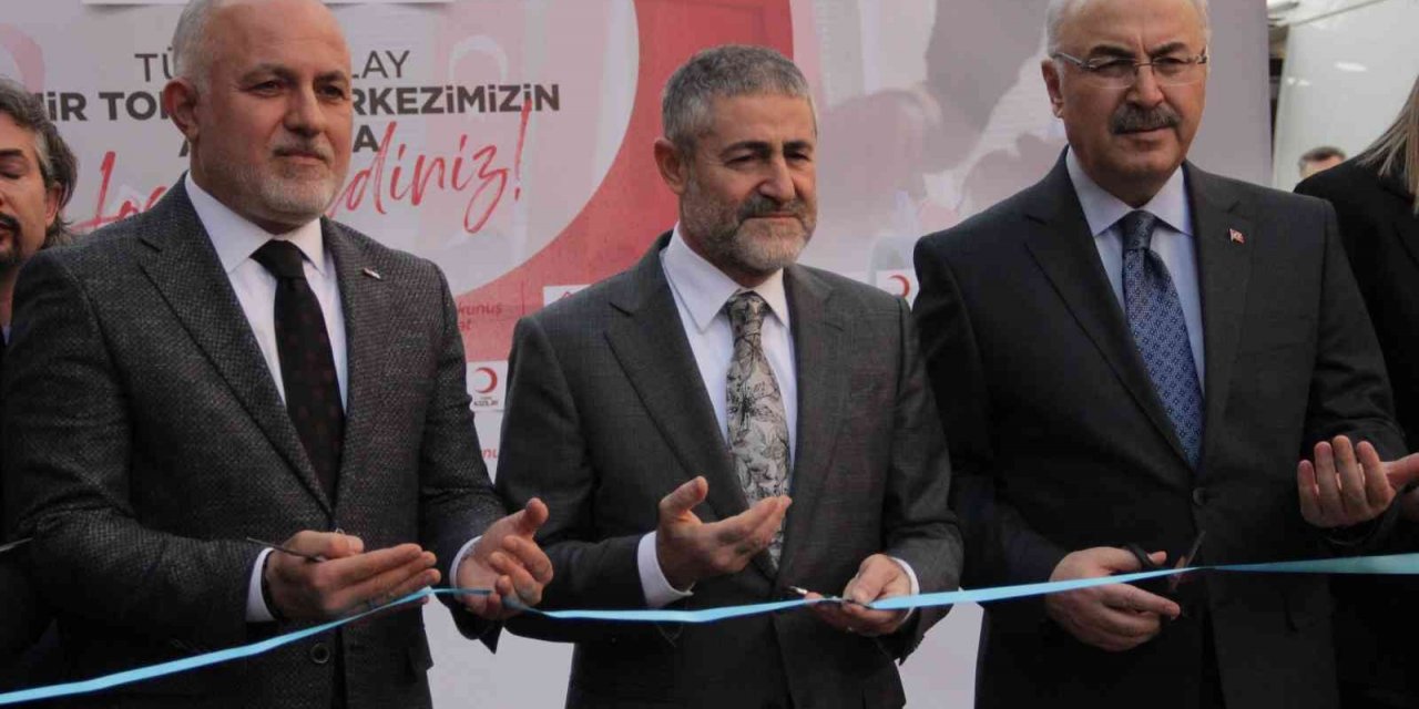 Bakan Nebati: “Kızılay sadece kan bağışı yürüten bir yer değil”