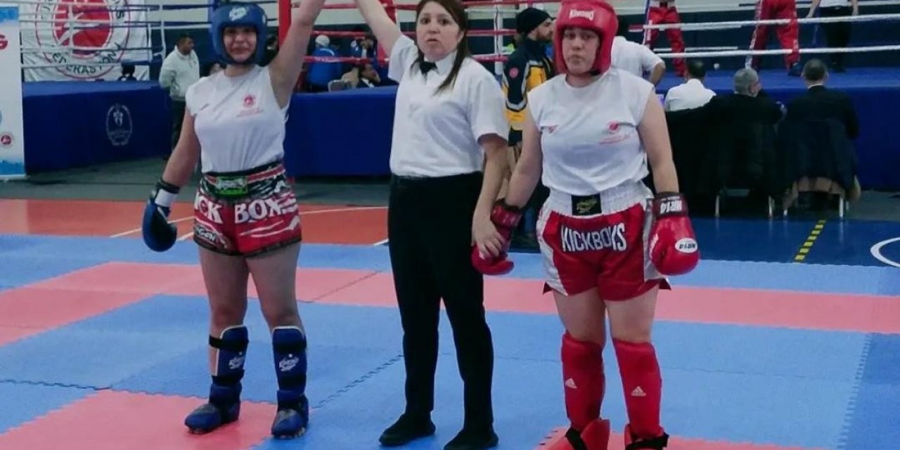 Diyarbakırlı kick boksçu Türkiye ikincisi oldu