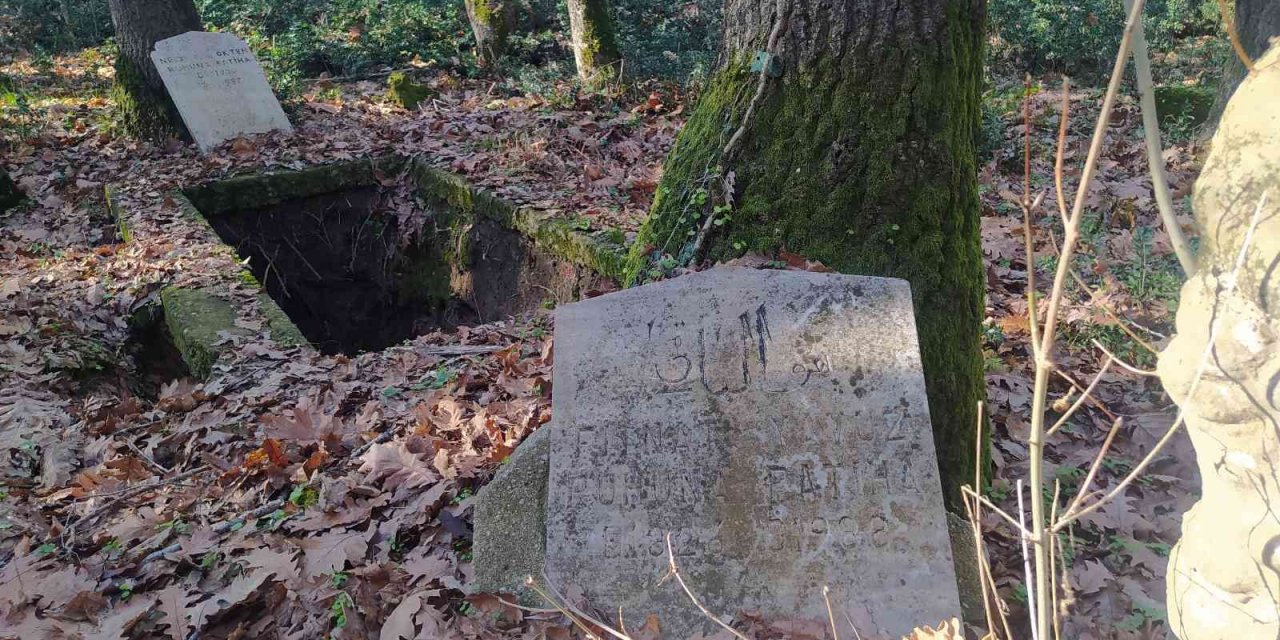 Çatalca’da eski köy mezarlığı defineciler tarafından talan edildi