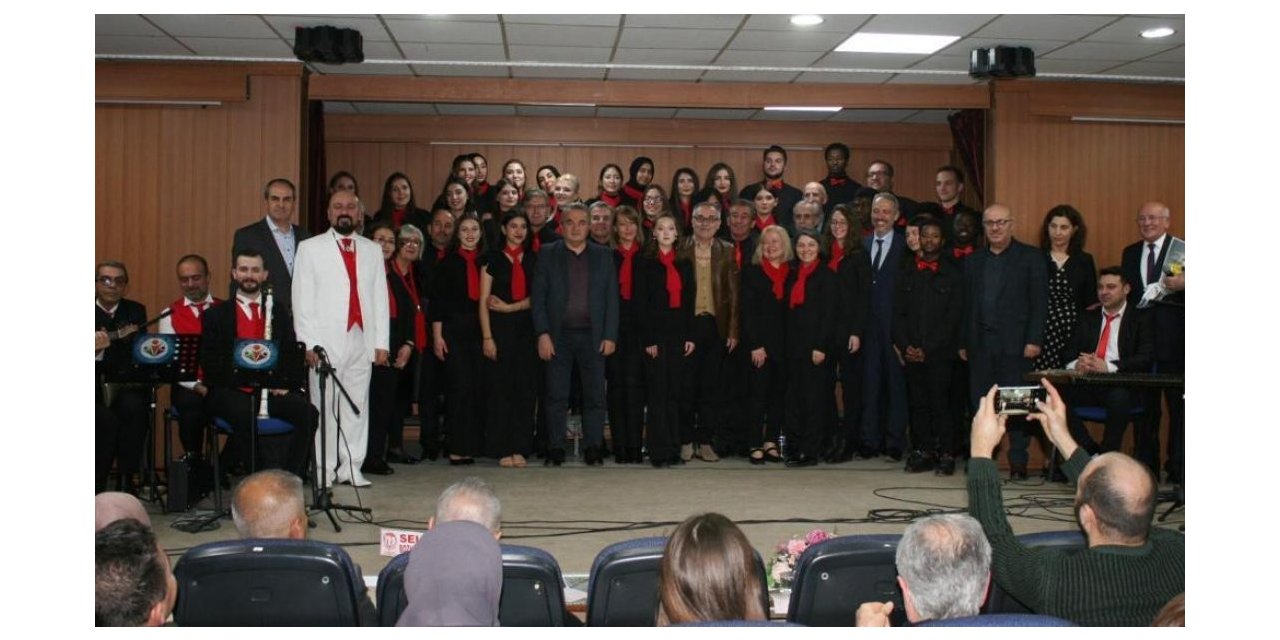 Türk Sanat Müziği korosu konseri