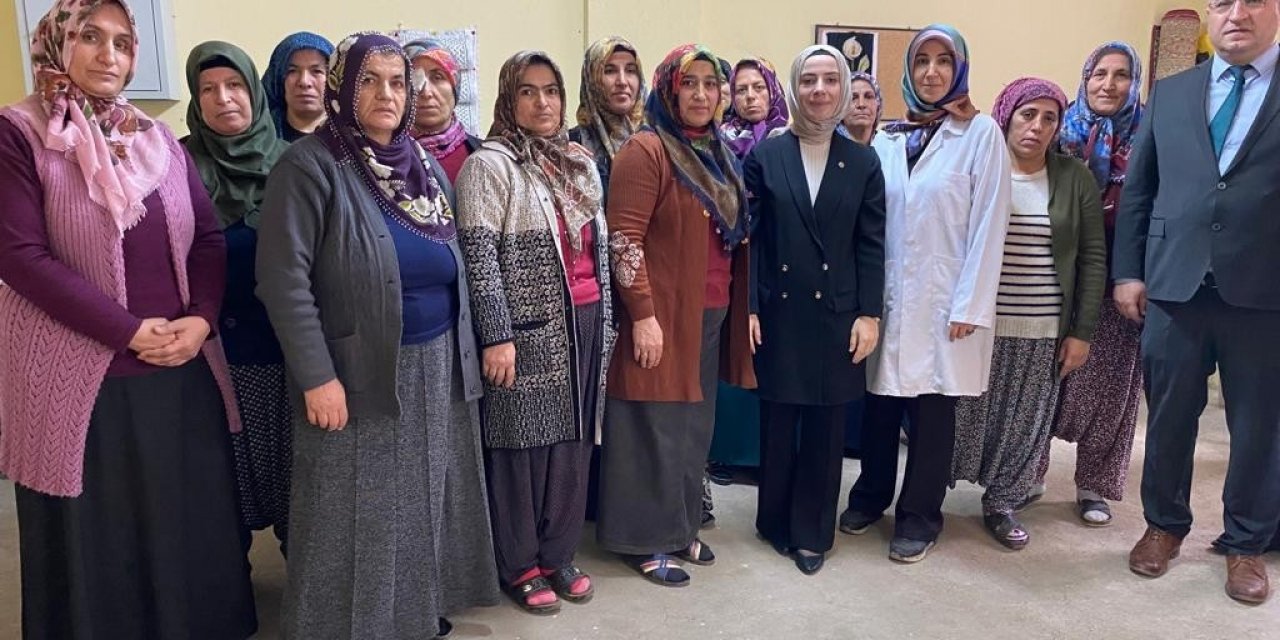 Yazıhanlı kadınlar el emeği ürünlerini sergiledi