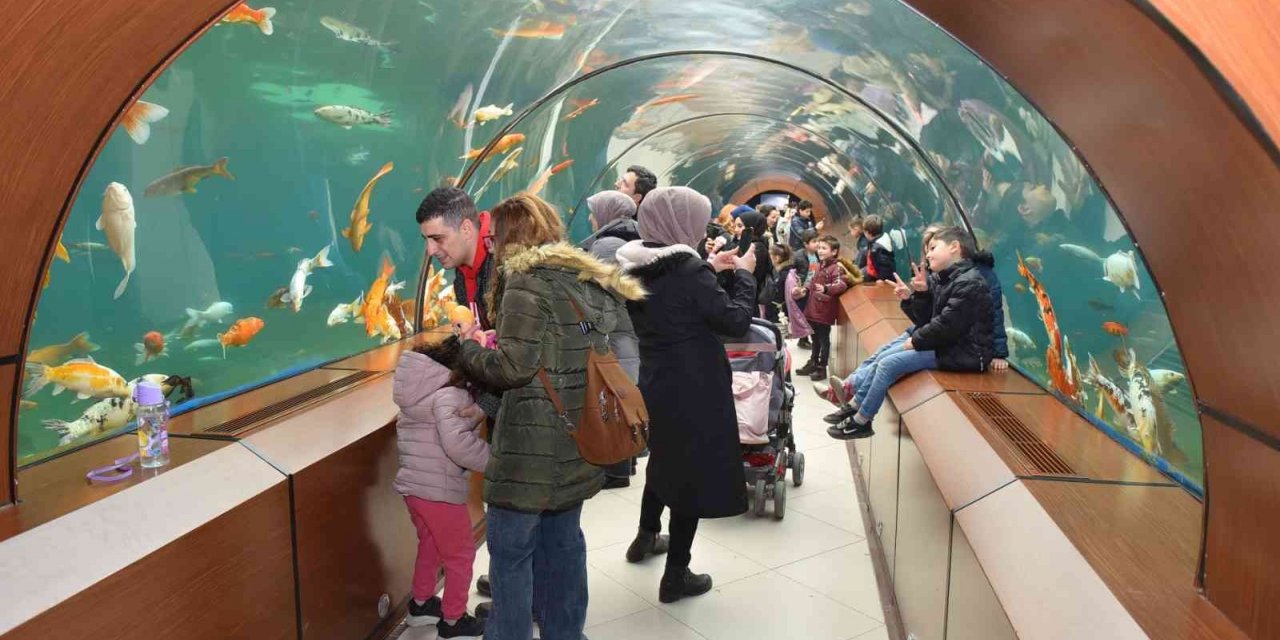 Yıldırımlı çocuklara karne hediyesi