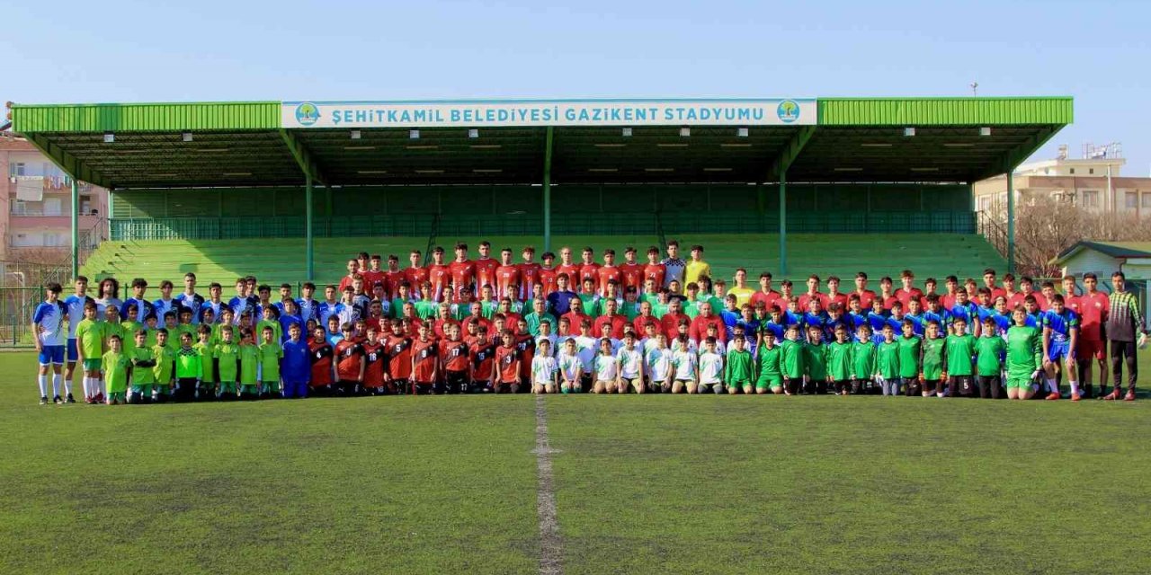 Şehitkamil Futbol Akademisi’nde yarıyıl mesaisi başladı