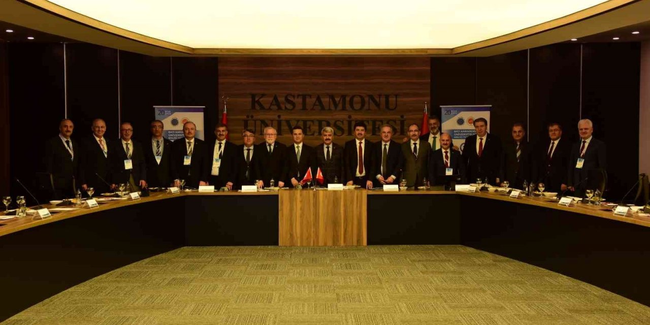 Rektör Uzun, Batı Karadeniz Üniversiteleri Birliği toplantısına katıldı